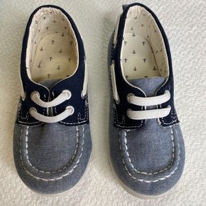 H&M Baby/Toddler  Moccasins Size  6.5